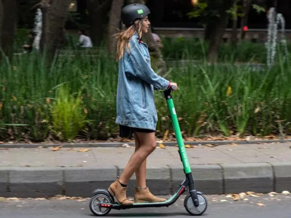 ⚡️ATENÇÃO, ASSIS! Rodar de “elétrica” ou patinete agora tem regras claras; veja o que muda com o novo decreto da prefeitura 
