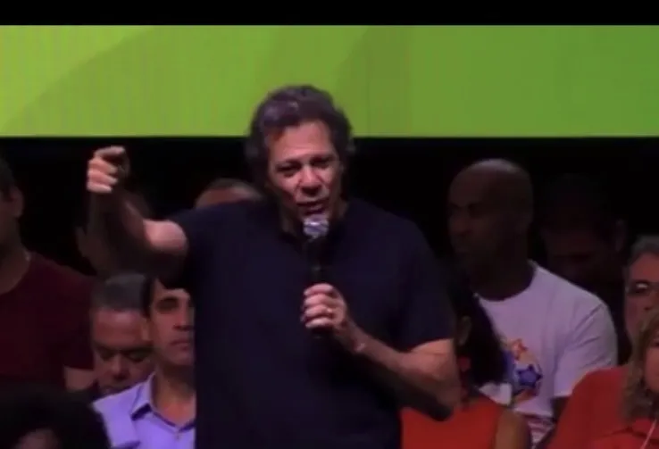 Haddad provoca com “Bolsonarinho” e afirma: “estão sempre do lado da destruição”