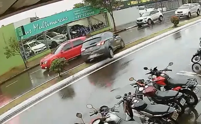 Jovem que causou acidente na Dom Antônio passa bem 