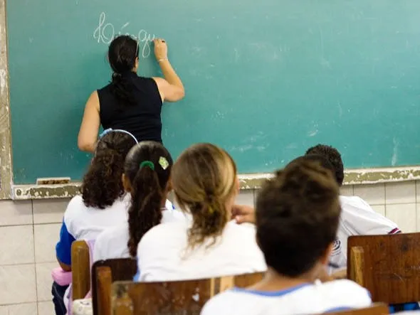 🚨 Apagão na Educação: Mais de um terço dos novos professores não têm condições de dar aulas