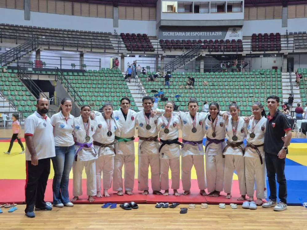 🥋Judô Giberti, representando Assis, domina o tatame e garante chuva de vagas para a grande final estadual